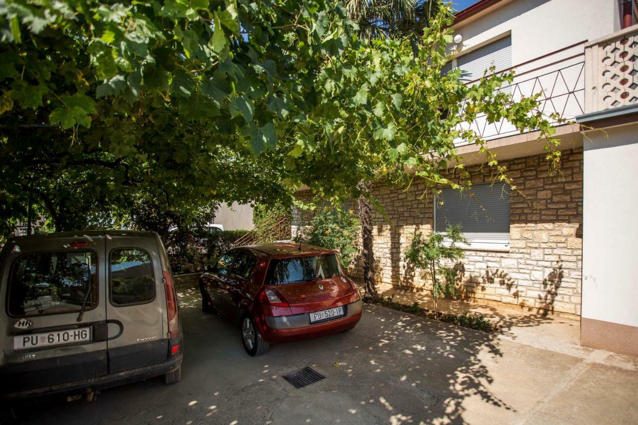 With Terrace And Parking Apartment Rovinj